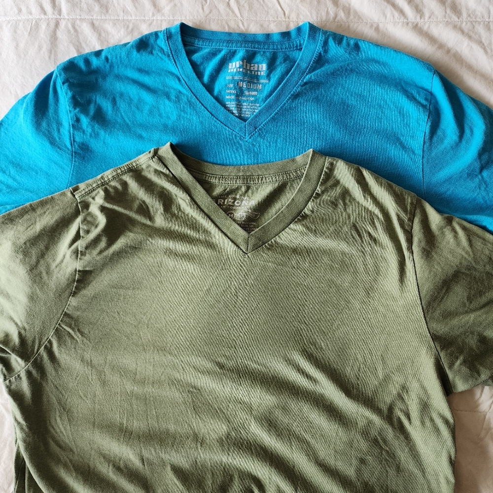 2 v-neck tees - Picture 8 of 9